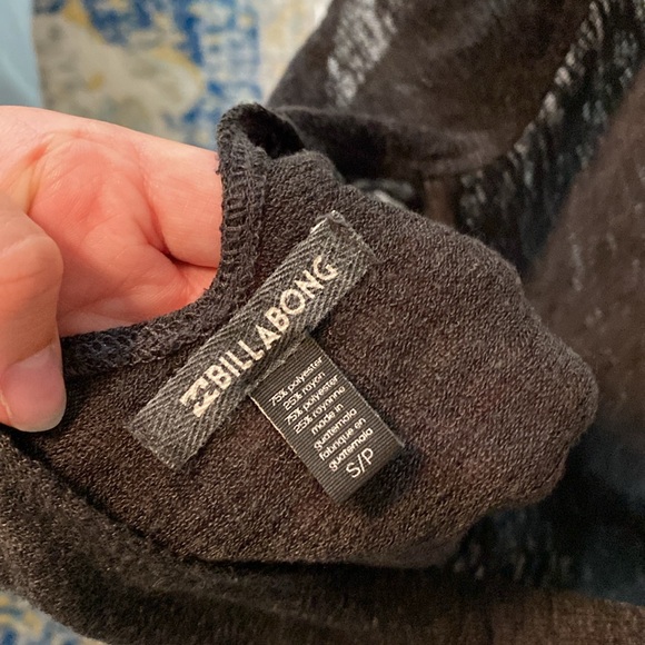 Dark Grey Scoopback Billibong Tank - Picture 3 of 3